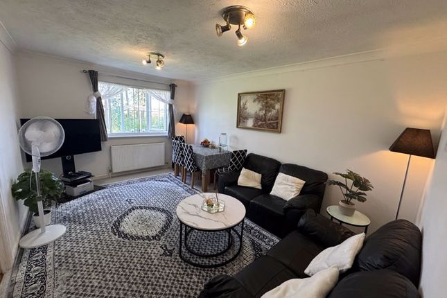 13, Caroline Place, Hayes photo 2