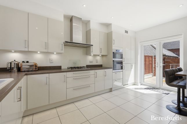 20, Albatross Way, Chelmsford photo 2