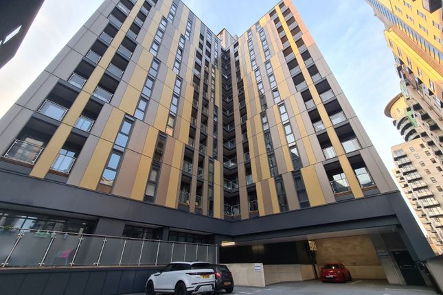 2 bed flat to rent in Hallmark Tower, 6 Cheetham Hill Road, Green Quarter, Manchester M4