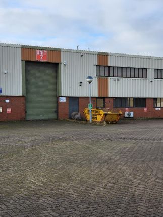 Warehouse to let in James Way, Bletchley Milton Keynes