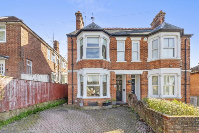 3-bed house on 14, Peterborough Avenue, High Wycombe, £475,000