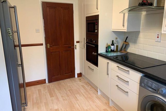 18, Bishopslea Close, Somerset photo 3