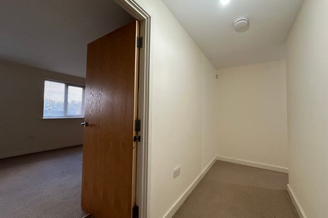 Flat for sale in Goosemoor Lane, Erdington, Birmingham