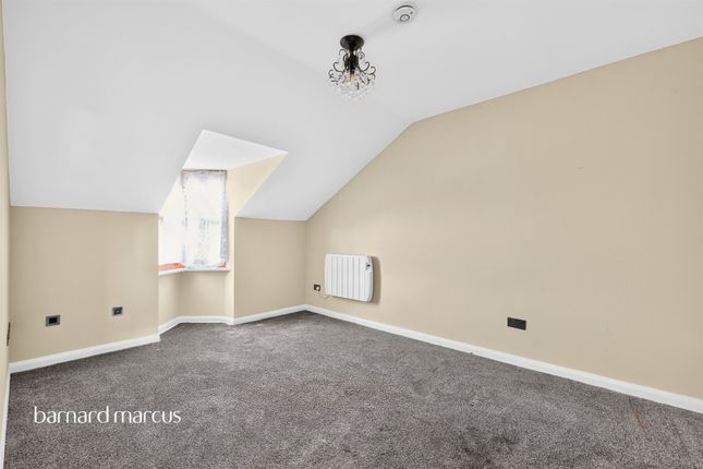Flat 7, Stephens Court, 82, Endwell Road, London photo 4