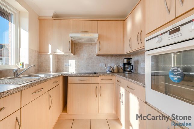 24 Caen Stone Court, Queen Street, Arundel photo 3