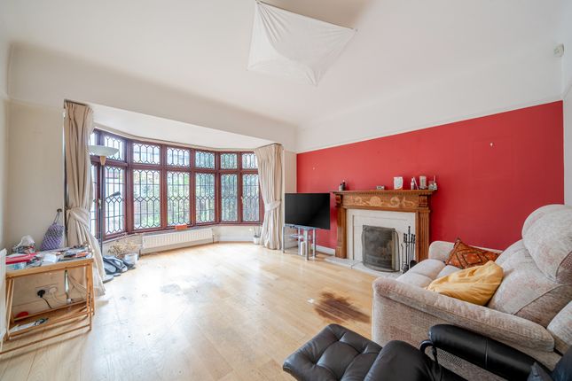 21, Manor Drive, Esher photo 4
