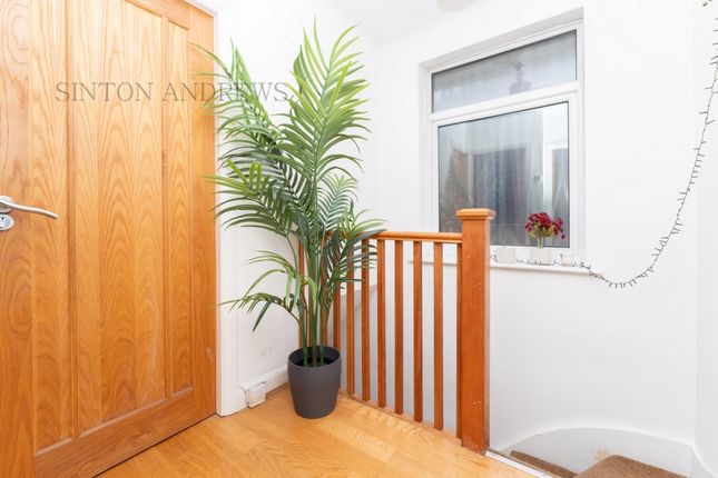 Maisonette for sale in Connell Crescent, Ealing