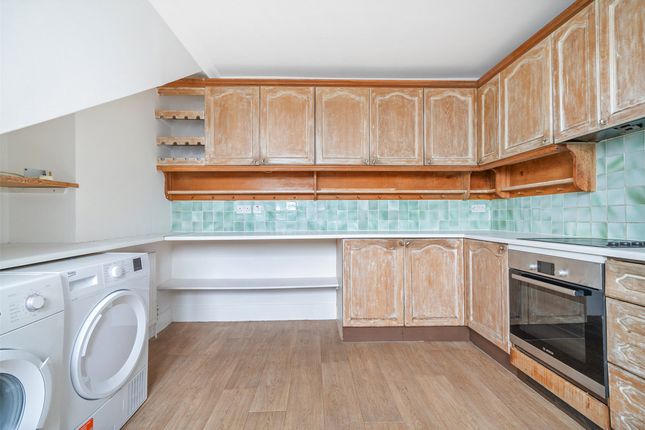 73a, High Street, Surrey photo 4