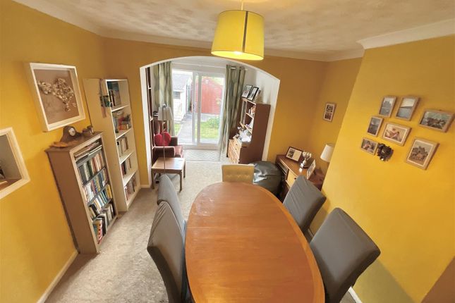44, Yew Tree Drive, Bristol photo 3