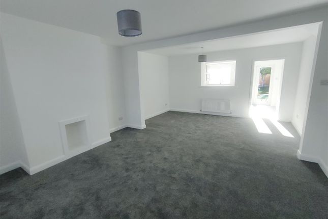 Stringer Avenue, Sandbach photo 3