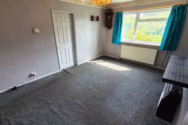 34, Castle Road, Leicester photo 3