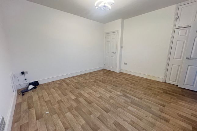68, AMMANFORD photo 2