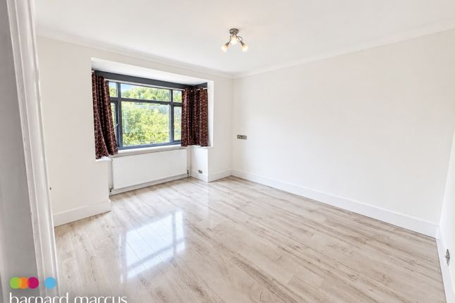 16, Tachbrook Road, FELTHAM photo 2