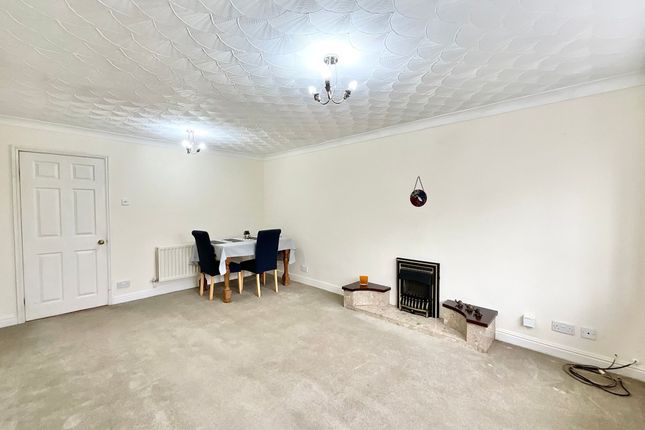 21 Elm Drive, Stoke-On-Trent photo 3