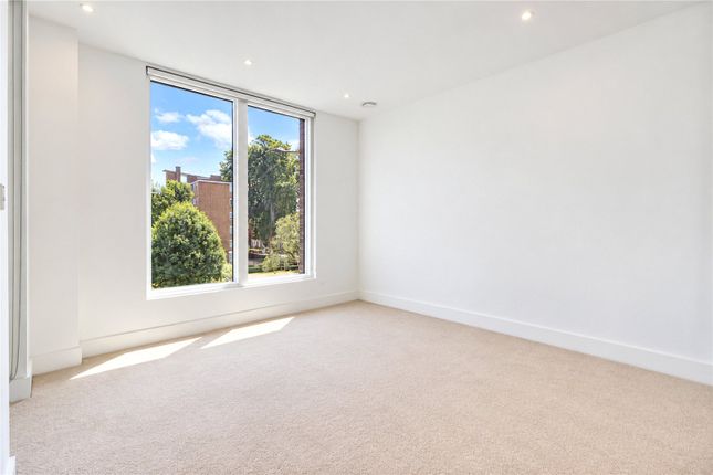 Flat 7, 1, Rochester Place, London photo 5