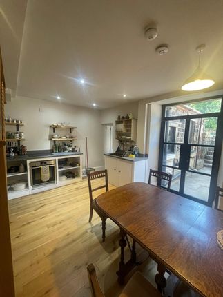 609, Halliwell Road, Bolton photo 5