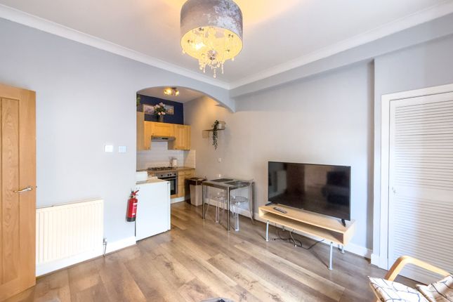 1/3 Salmond Place, Edinburgh photo 4