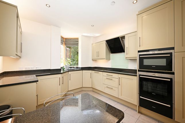 Apartment 16 Braemore, 268 Ecclesall Road South, Sheffield photo 3