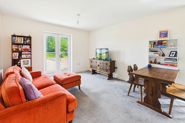 14, Foxglove Way Balby, Doncaster photo 3