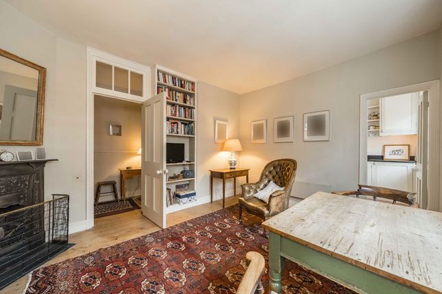 Flat 16, Sinclair House, Sandwich Street, London photo 4