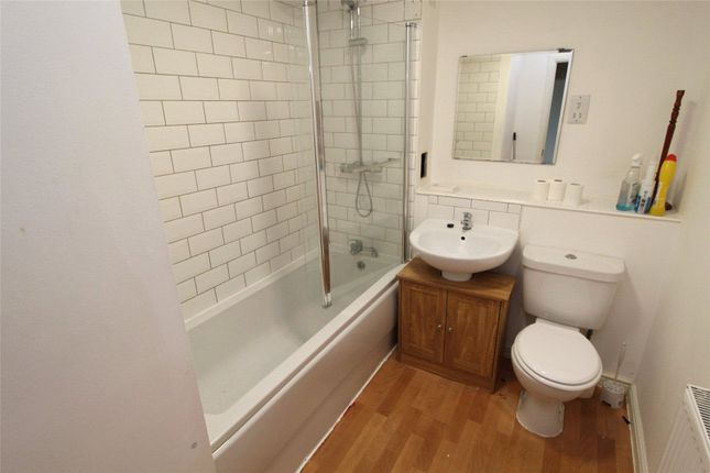 Room 3, 12, Brouder Close, Leicestershire photo 5