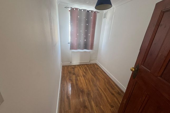 34, Barmouth Road, Croydon photo 5