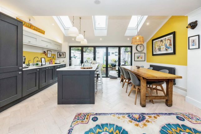 13, Longsfield, Ashford photo 4