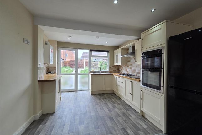 41, Barker Street, Sutton-In-Ashfield photo 2