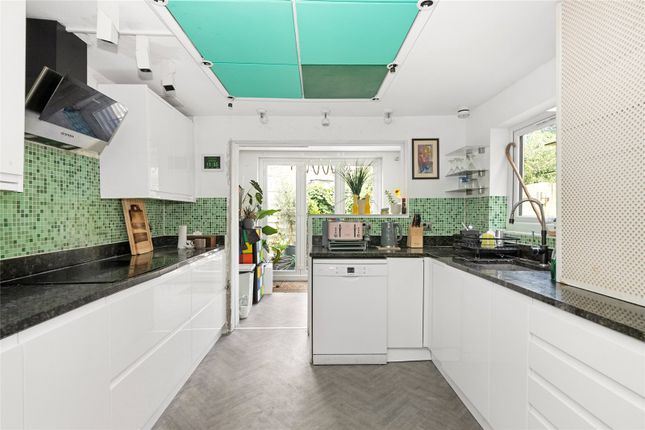 3, Nadine Street, London photo 4