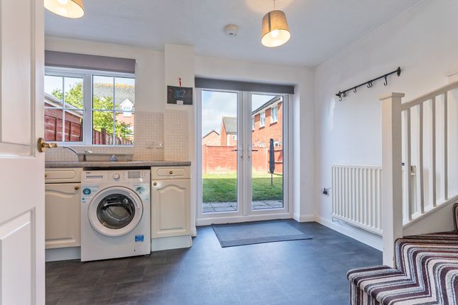 30 White Avenue, Newport photo 4