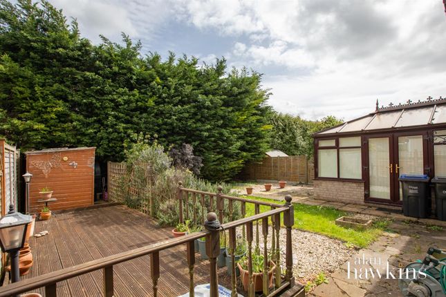 40, Restrop View, Purton photo 2