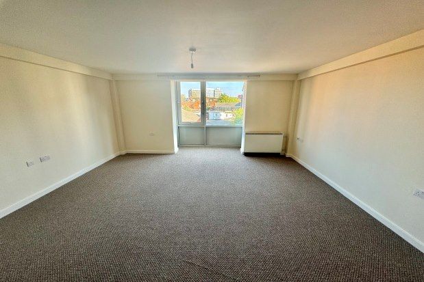 Thumbnail Flat to rent in Upper York Street, Coventry