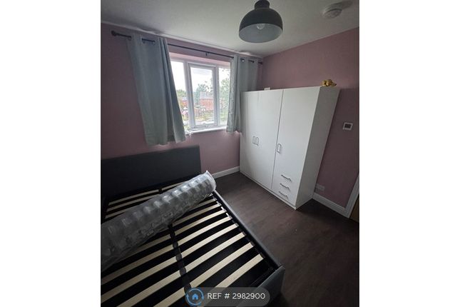 Sycamore Avenue, Chadderton, Oldham photo 5