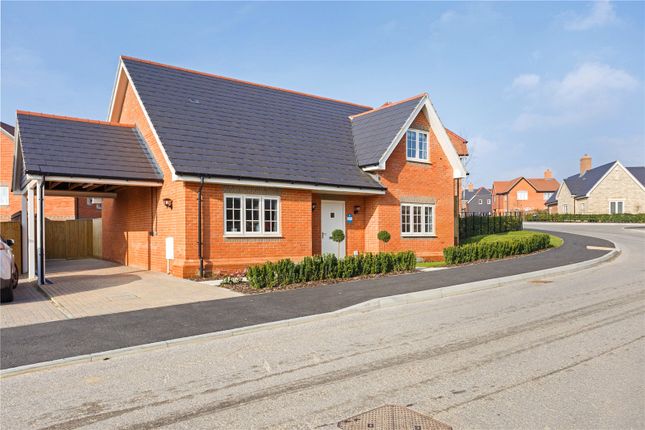 Thumbnail Bungalow for sale in Tower House Farm, The Street, Mortimer, Reading