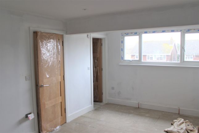 End terrace house to rent in Fairfield, Ingatestone, Essex