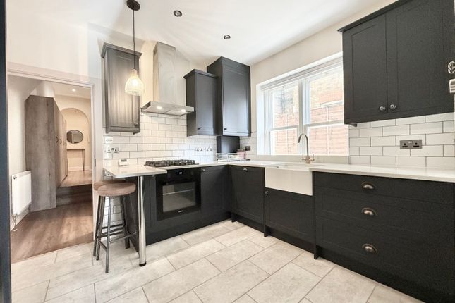 1 Randolph Court, Randolph Avenue, London photo 2