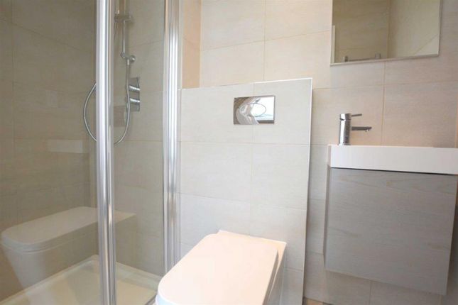 Flat 2, 64, Finchley Lane, Hendon photo 4