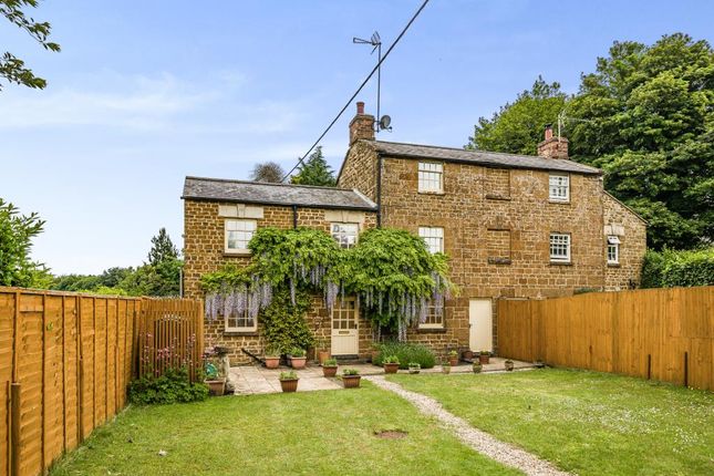 Thumbnail Cottage for sale in Swerford, Oxfordshire