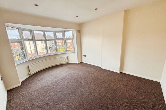 Stonehill Avenue, Leicester photo 4