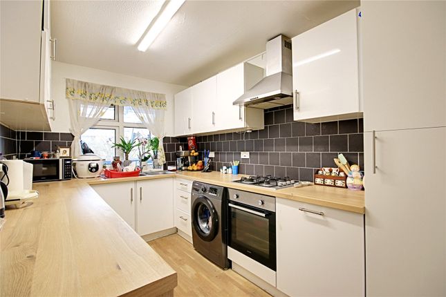 Flat for sale in Holdbrook South, Waltham Cross, Hertfordshire