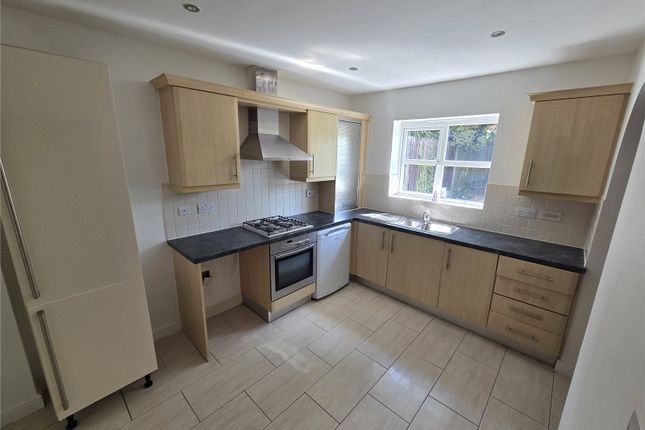 8, Lathom Close, Merseyside photo 4