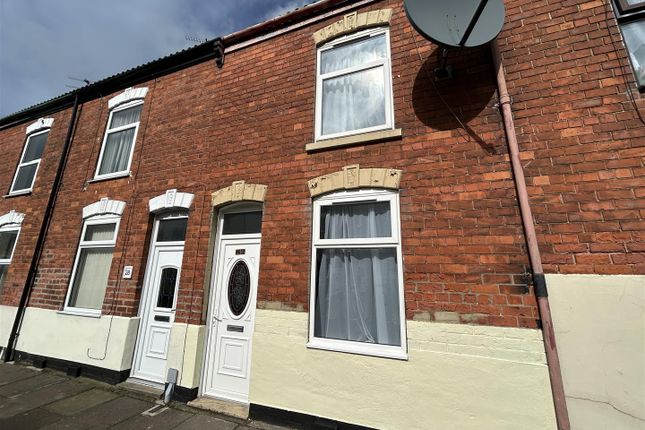 Terraced house to rent in Byron Street, Goole