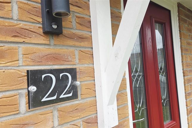 Millbrook Close, Winsford photo 3