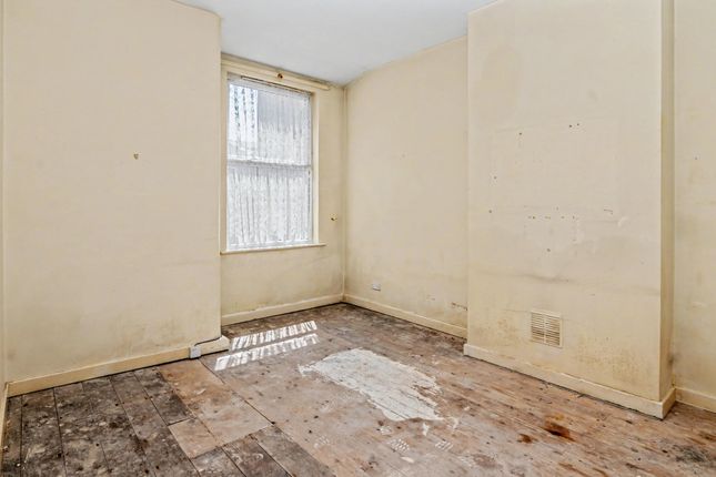 7 Chesterfield Road, Blackpool photo 3