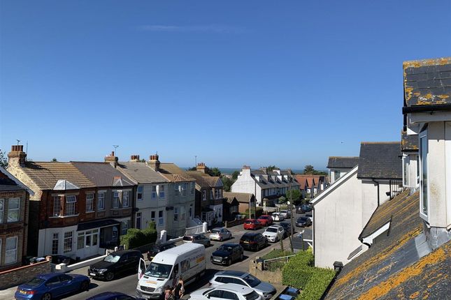 Flat for sale in Percy Avenue, Broadstairs