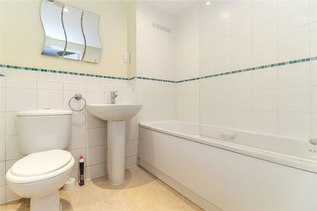 Maisonette for sale in Fourdrinier Way, Hemel Hempstead