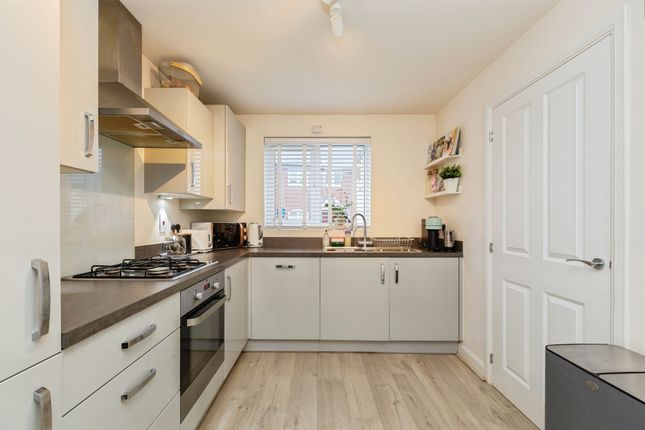 6, Restharrow Road, Aylesbury photo 3
