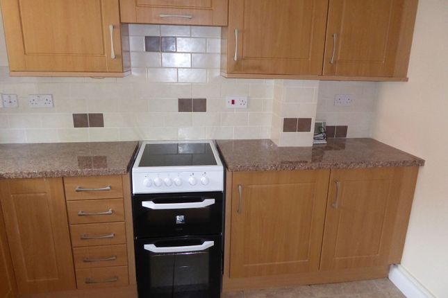 20, Brynheulog, Bridgend photo 2