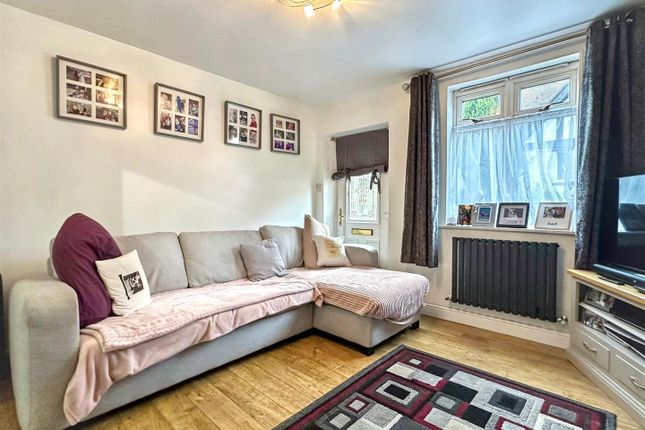 69, Cheadle Road, Leek photo 4