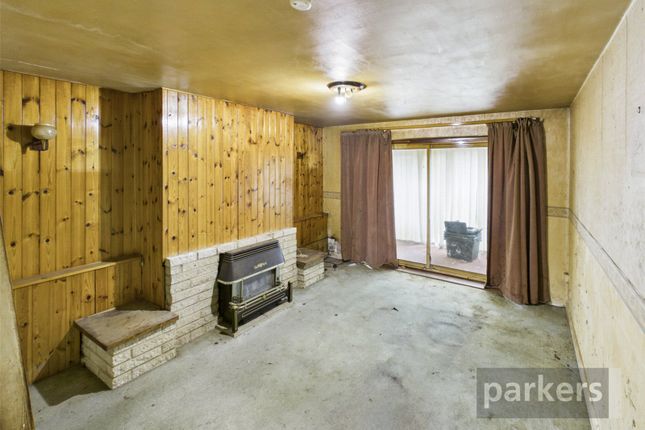 12, Chandler Close, Oxfordshire photo 2